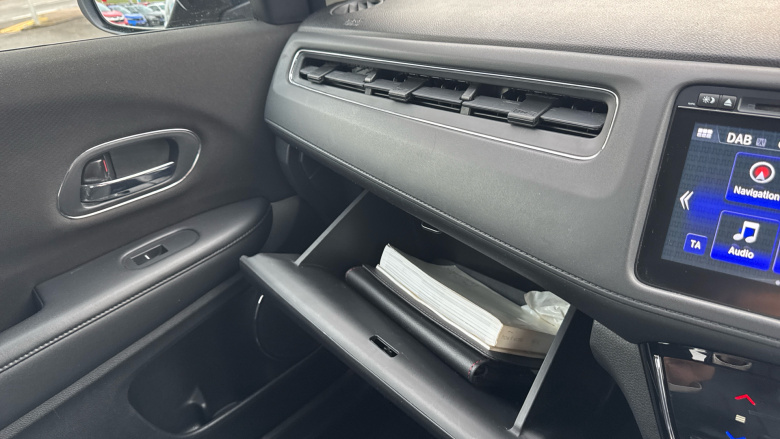 Honda HR-V 1.5 i-VTEC SE Navi 5dr Petrol Hatchback